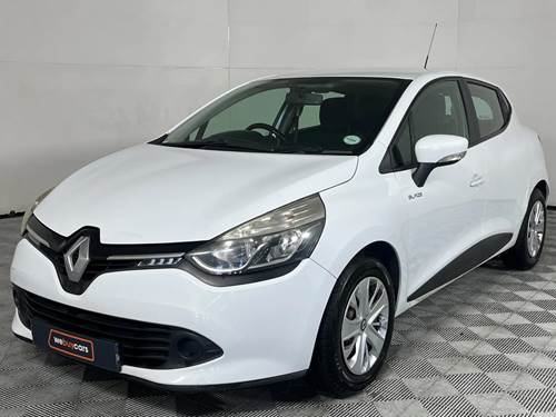 Renault Clio IV 900T (66kW) Blaze Ltd Edition 5 Door