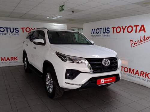 Toyota Fortuner V 2.8 GD-6 Raised Body Auto