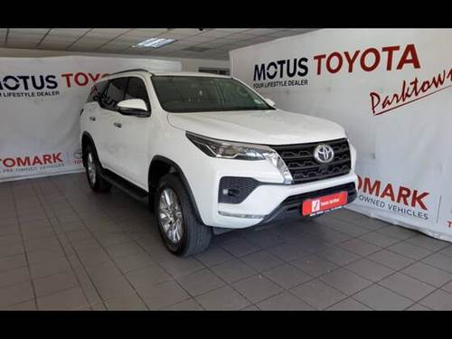 Toyota Fortuner V 2.8 GD-6 Raised Body Auto