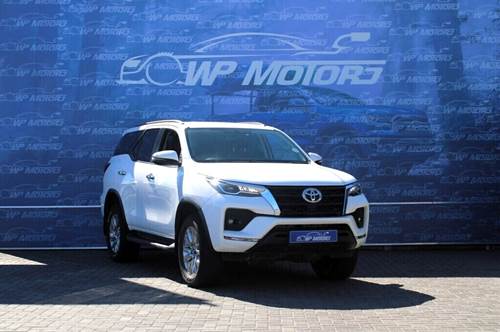 Toyota Fortuner V 2.8 GD-6 Raised Body Auto