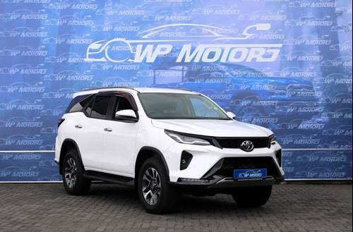 Toyota Fortuner VI 2.4GD-6 Raised Body Auto