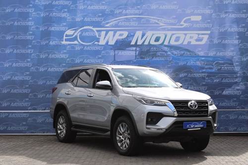 Toyota Fortuner V 2.8 GD-6 Raised Body Auto