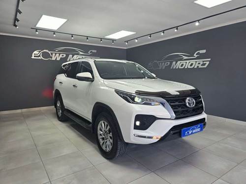 Toyota Fortuner V 2.8 GD-6 Raised Body Auto