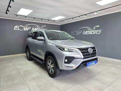 Toyota Fortuner V 2.4 GD-6 Raised Body Auto