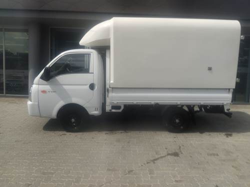 Hyundai H100 2.6 D Chassis Cab