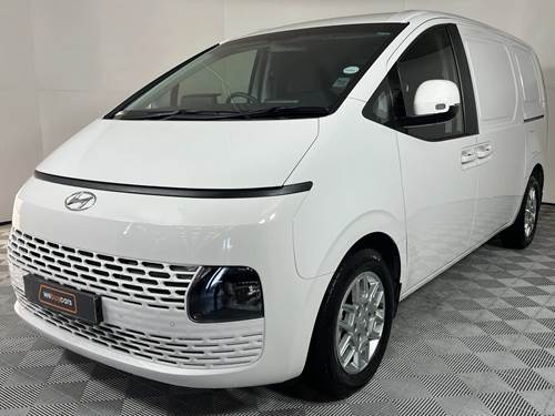 Hyundai Staria 2.2D Auto