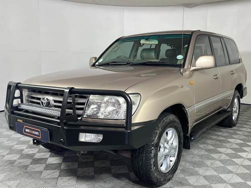 Toyota Land Cruiser 100 V8 Auto