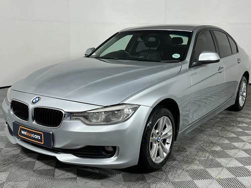 BMW 320i (F30) Auto