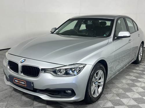 BMW 320i (F30) Auto