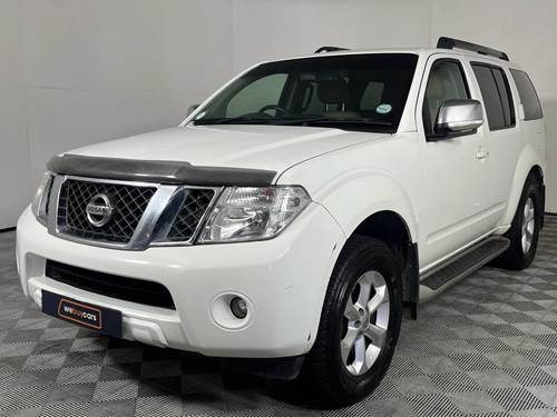 Nissan Pathfinder 2.5 dCi LE