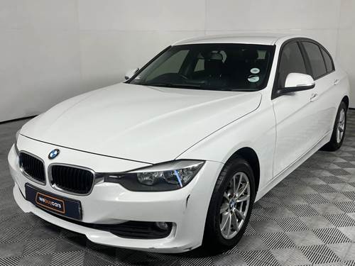 BMW 316i (F30)