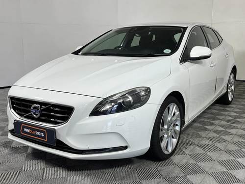 Volvo V40 T4 Momentum Geartronic