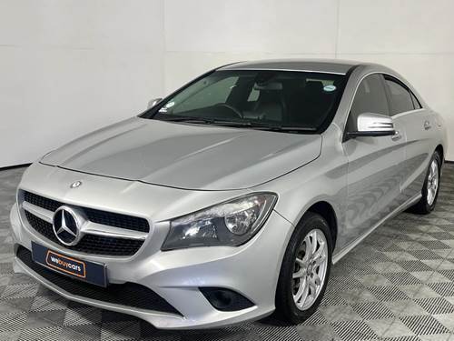 Mercedes Benz CLA 200 Auto