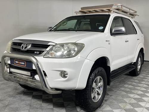 Toyota Fortuner I 4.0 V6 4X4