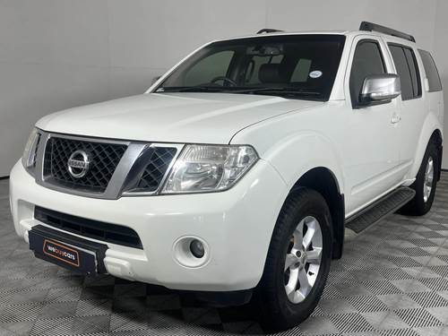 Nissan Pathfinder 2.5 dCi Auto LE