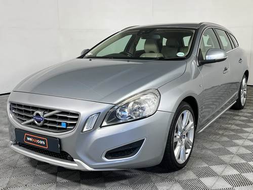 Volvo V60 T6 R-Design Geartronic AWD