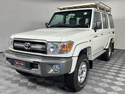 Toyota Land Cruiser 76 4.2 D Station Wagon