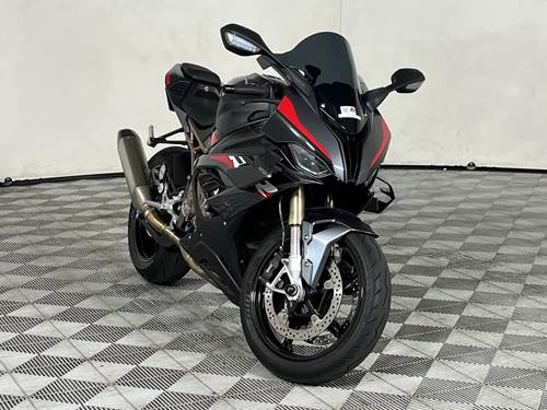 BMW S1000RR (152 kW)