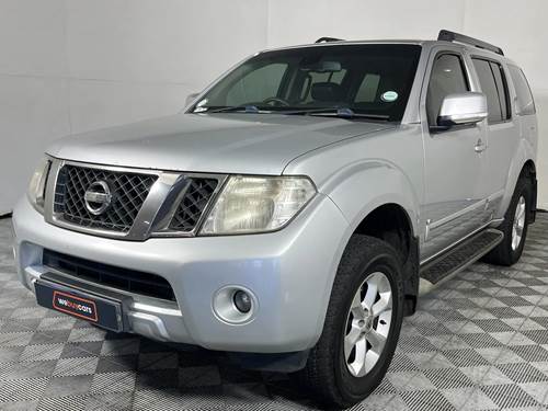 Nissan Pathfinder 3.0 dCi V6 LE Auto