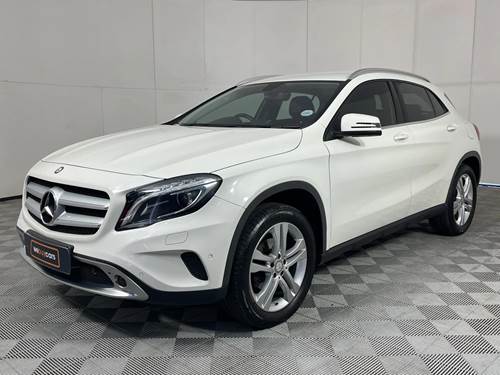 Mercedes Benz GLA 200 7G-Tronic