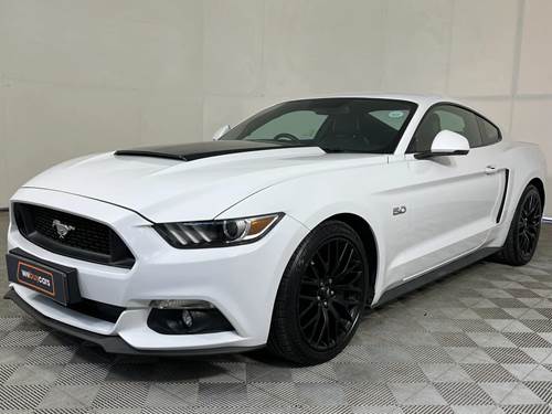 Ford Mustang 5.0 GT Fastback auto