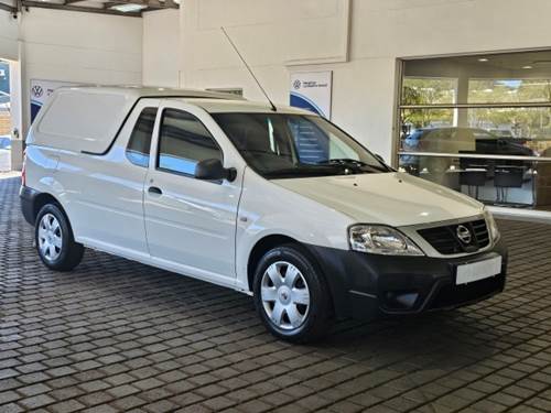 Nissan NP200 1.6i Pack