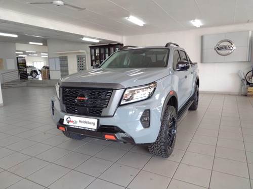 Nissan Navara 2.5 DDTi Pro-4X Double Cab Auto 4x4