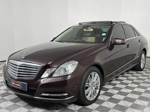 Mercedes Benz E 300 7G-Tronic Elegance