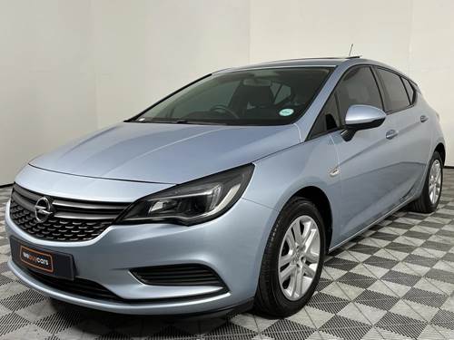 Opel Astra 1.0 T Essentia 5 Door