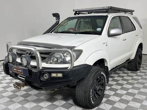 Toyota Fortuner I 4.0 V6 4X4