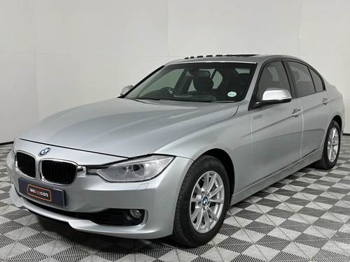 BMW 320i (F30) Auto