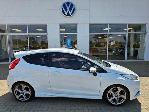 Ford Fiesta ST 1.6 EcoBoost GDTi