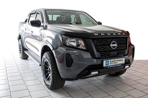 Nissan Navara 2.5 DDTi SE Plus Double Cab 