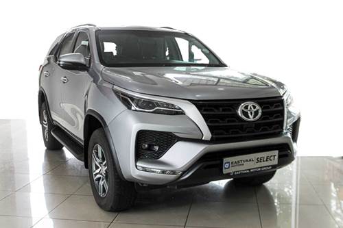 Toyota Fortuner V 2.4 GD-6 Raised Body Auto