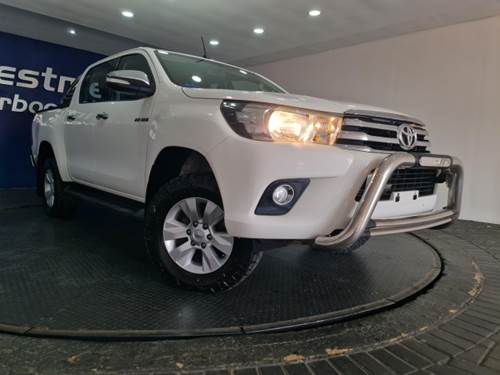 Toyota Hilux 2.8 GD-6 Raider Raised Body Double Cab Auto 4x4  