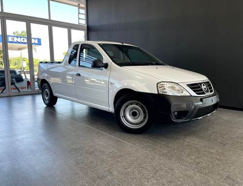 Nissan NP200 1.6i Pack