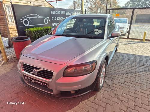 Volvo C30 T5