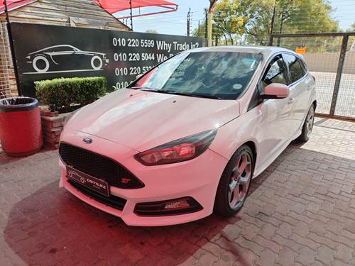 Ford Focus 2.0 Ecoboost ST1