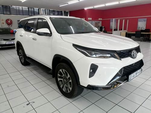 Toyota Fortuner V 2.4 GD-6 Raised Body Auto