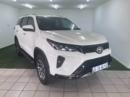 Toyota Fortuner VI 2.4GD-6 Raised Body Auto