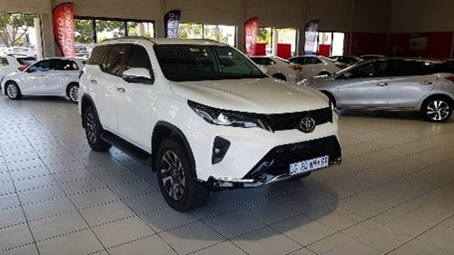 Toyota Fortuner VI 2.4GD-6 Raised Body Auto