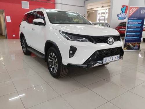 Toyota Fortuner VI 2.4GD-6 Raised Body Auto