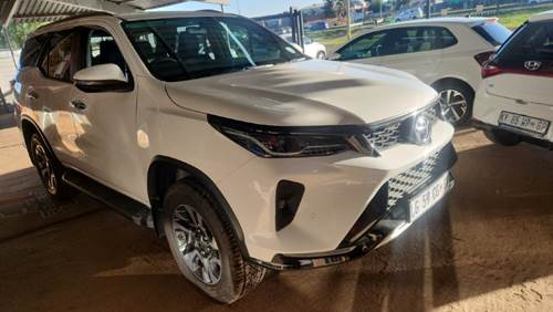 Toyota Fortuner VI 2.4GD-6 Raised Body Auto