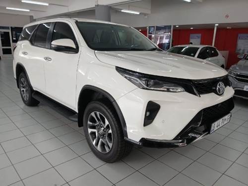 Toyota Fortuner VI 2.4GD-6 Raised Body Auto