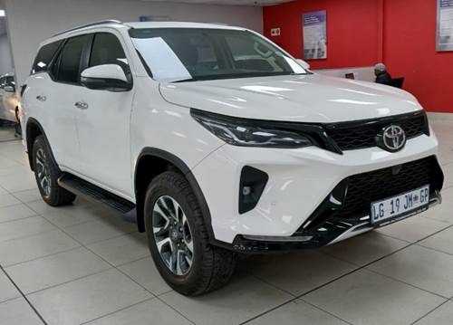 Toyota Fortuner VI 2.4GD-6 Raised Body Auto