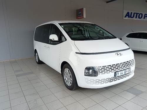 Hyundai Staria 2.2D Executive (9 Seater)