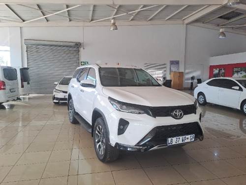 Toyota Fortuner V 2.4 GD-6 Raised Body Auto