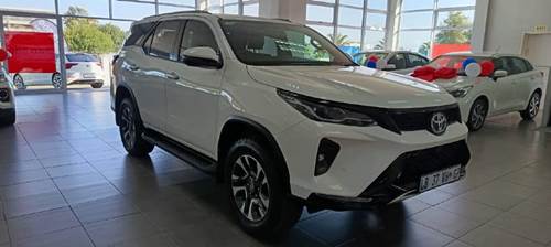 Toyota Fortuner V 2.4 GD-6 Raised Body Auto