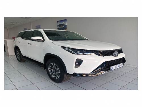 Toyota Fortuner VI 2.4GD-6 Raised Body Auto