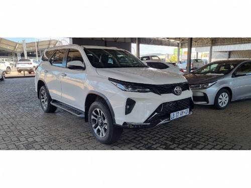 Toyota Fortuner VI 2.4GD-6 Raised Body Auto